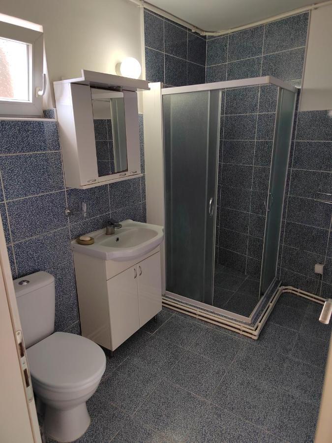 Downtown Apartment Ni 외부 사진