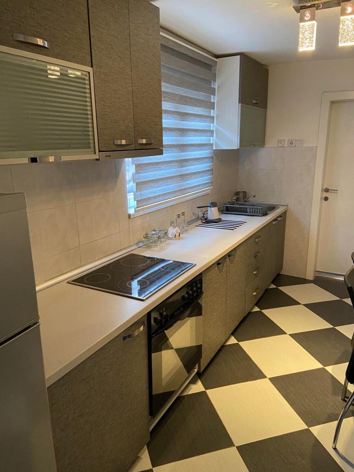 Downtown Apartment Ni 외부 사진